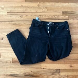 Levi’s black wedge jean size 30